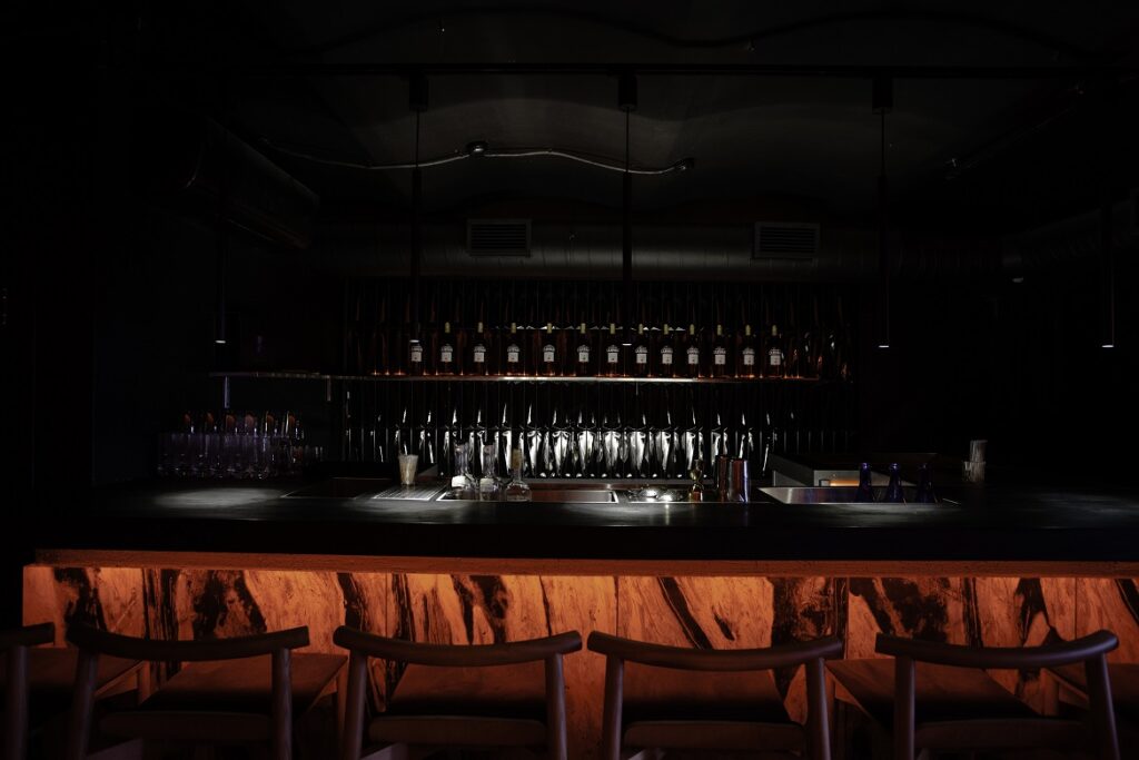 Полторы комнаты