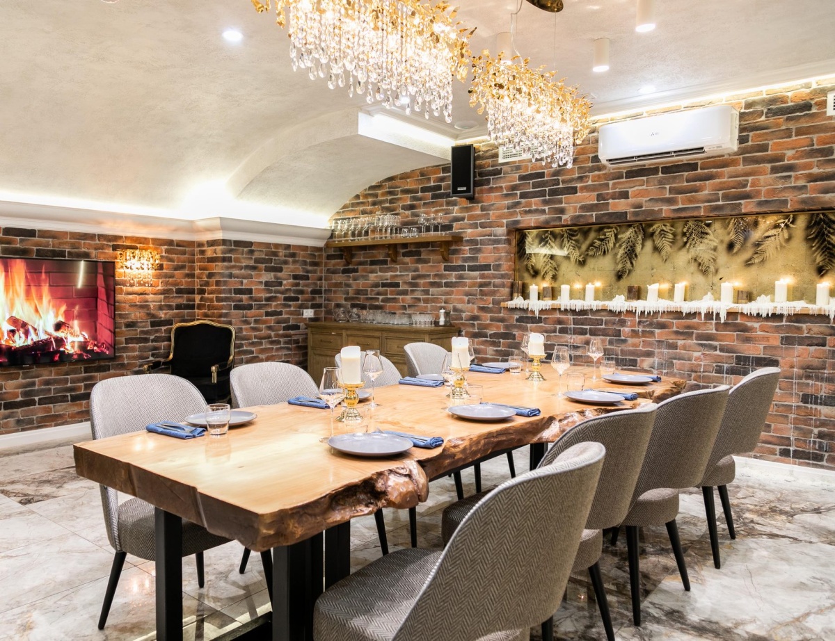 Nolan Wine & Kitchen