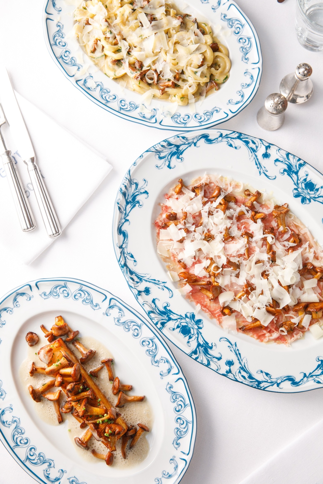 Joli Grand Bistrot.jpg