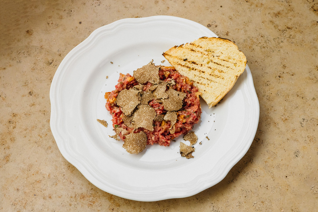 ТАРТАР С ЛИСИЧКАМИ И ЧЕРНЫМ ТРЮФЕЛЕМ 4-X2.jpeg