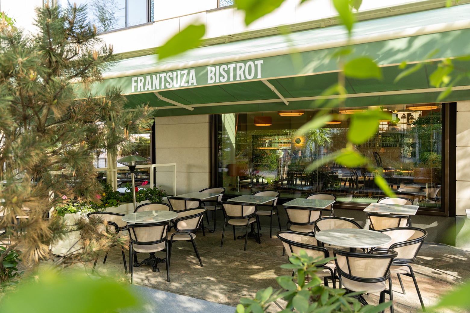 Frantsuza Bistrot. Терраса_2.jpg