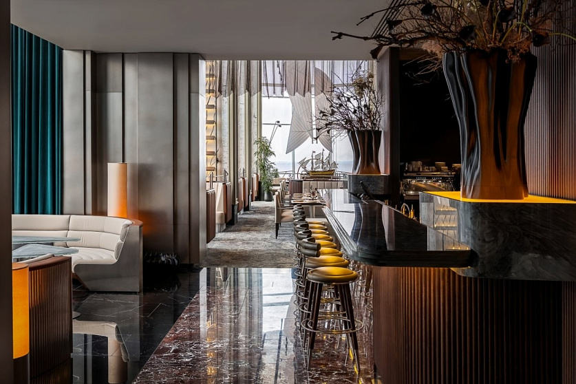 Бурный Бурный